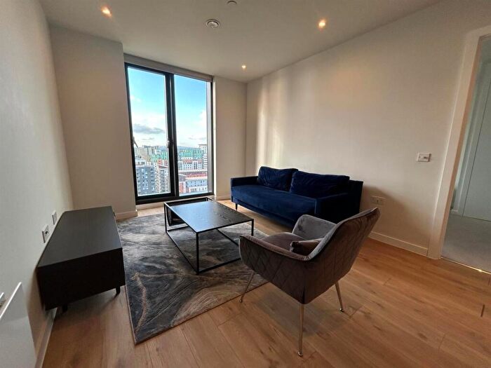 2 Bedroom Apartment To Rent In Meadowside, Aspin Lane, Manchester, M4