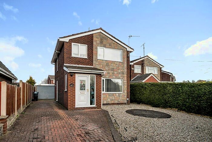 3 Bedroom Detached House For Sale In Crogen, Chirk, Wrexham, LL14