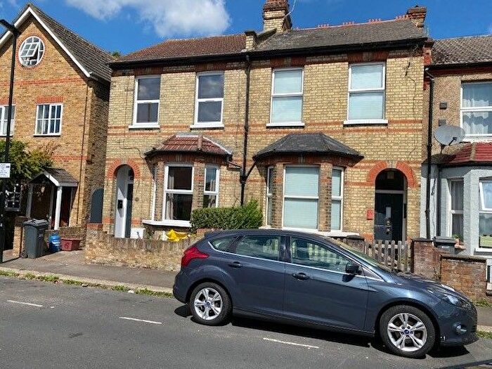 4 Bedroom End Of Terrace House To Rent In Ivy Road, Hounslow, TW3