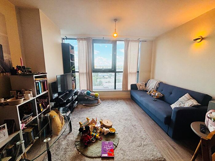 1 Bedroom Flat To Rent In Tempus Tower, Mirabel Street, Manchester, M3