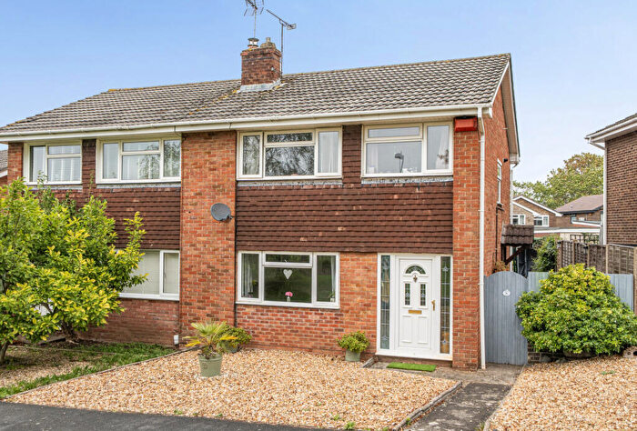 3 Bedroom Semi Detached House For Sale In Kestrel Close, Chipping Sodbury, Bristol, Gloucestershire, BS37