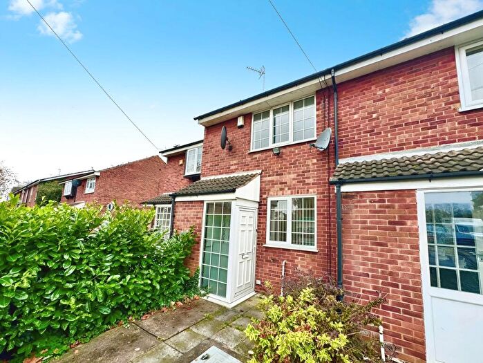 2 Bedroom End Of Terrace House To Rent In Nuthall Road, NG8
