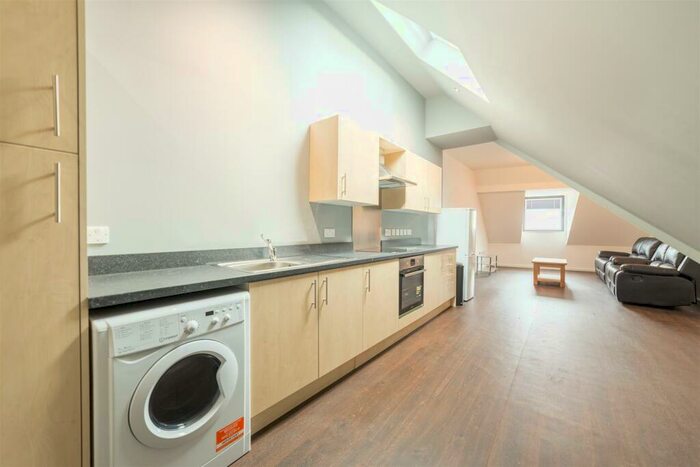 2 Bedroom Apartment To Rent In Warton Terrace, Heaton, NE6