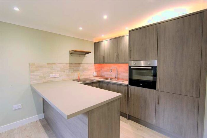 1 Bedroom Flat To Rent In Glenville Close, Royal Wootton Bassett, Wiltshire, SN4