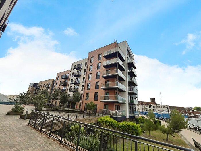 2 Bedroom Apartment To Rent In Thomas Blake Avenue, Southampton, SO14