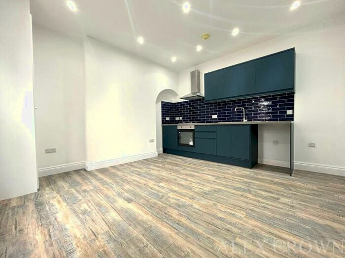 2 Bedroom Flat To Rent In Balfour Road, Ilford, IG1