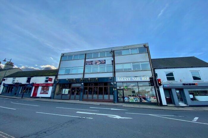 2 Bedroom Maisonette To Rent In High Street, Biggleswade, SG18