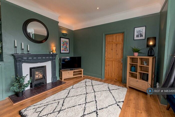 3 Bedroom Flat To Rent In Beaufort Road, Bournemouth, BH6