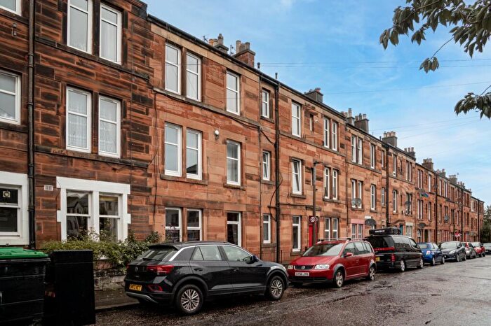 1 Bedroom Flat For Sale In / Piersfield Grove, Edinburgh, EH8