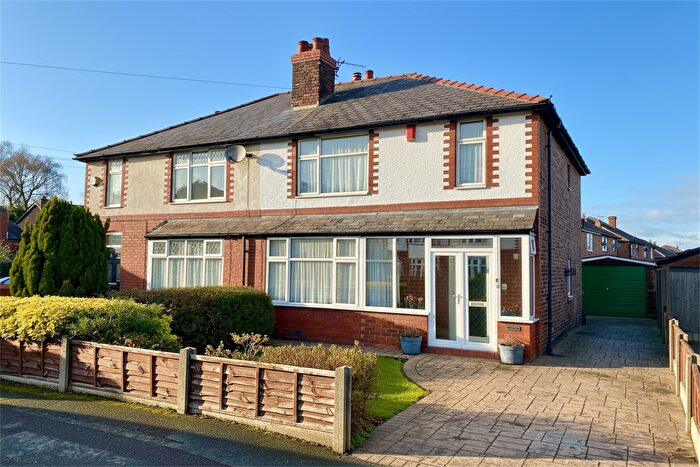3 Bedroom Semi Detached House For Sale In Chester Road, Grappenhall, Warrington, WA4