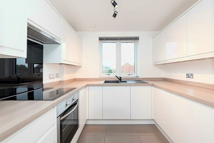 1 Bedroom Maisonette To Rent In Maiden Place, Lower Earley, Reading, RG6