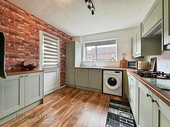 3 Bedroom End Terrace House For Sale In Legard Drive, Anlaby, HU10