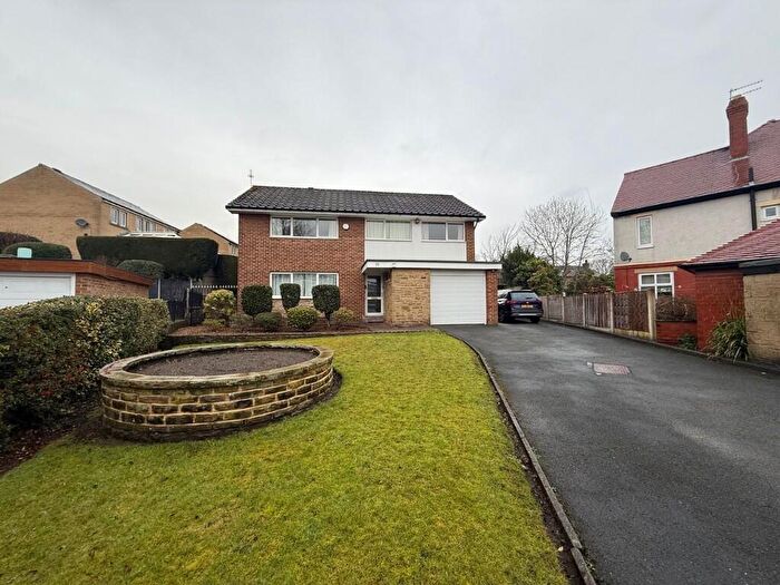4 Bedroom Detached House For Sale In Well Head Lane, Halifax, West Yorkshire, HX1