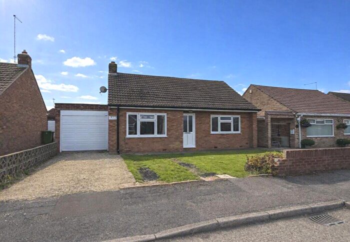 2 Bedroom Detached Bungalow For Sale In Ibbott Close: Stanground, PE2
