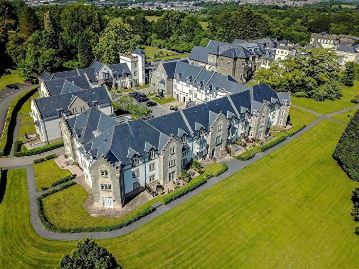 2 Bedroom Flat For Sale In Western Courtyard, Talygarn, Pontyclun, CF72
