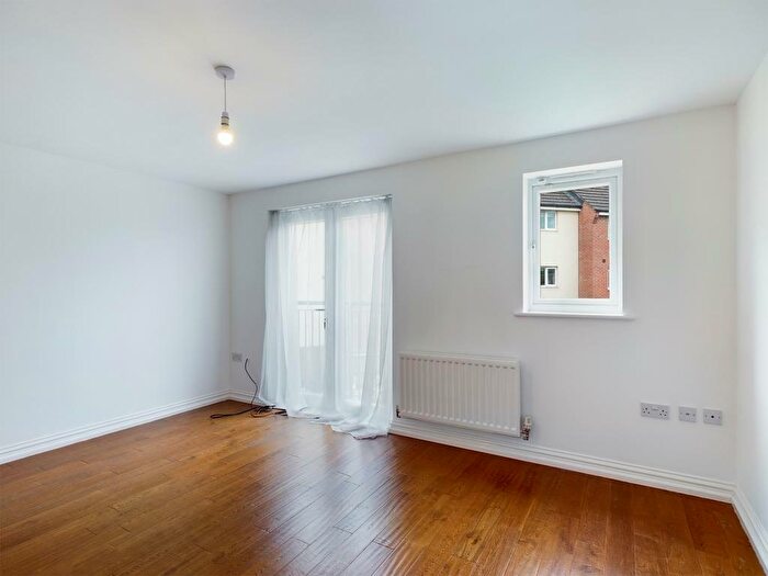 4 Bedroom Terraced House To Rent In Skippetts Gardens, Cranbourne, Basingstoke, RG21