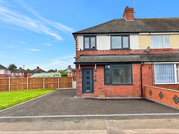 3 Bedroom Town House To Rent In Marina Drive, May Bank, Newcastle-under-Lyme, ST5
