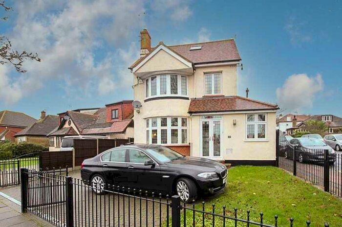 4 Bedroom Detached House To Rent In Western Road, Leigh On Sea, SS9
