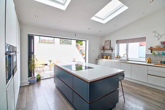 3 Bedroom Semi-detached House For Sale In Tennyson Road, Newport, NP19