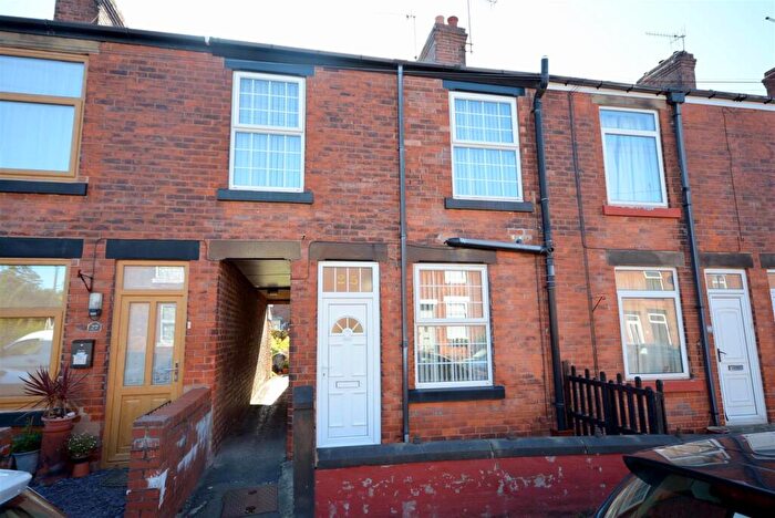 2 Bedroom Terraced House For Sale In Sydney Street, Brampton, Chesterfield, S40