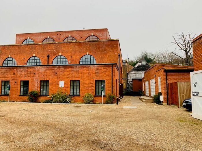 1 Bedroom Flat To Rent In West Street, Harrow, Middlesex, HA1