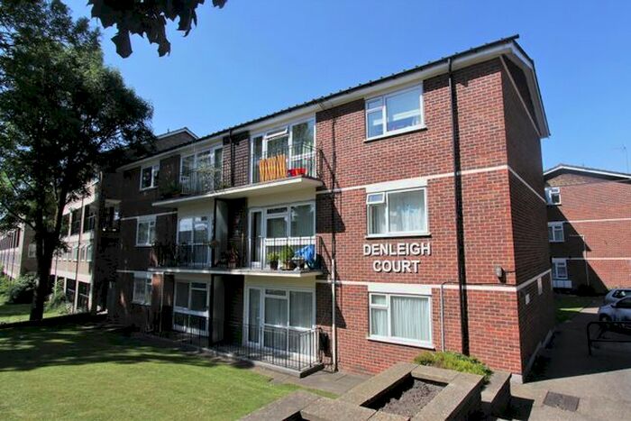 1 Bedroom Flat To Rent In Denleigh Court, Chase Road, Southgate, N14