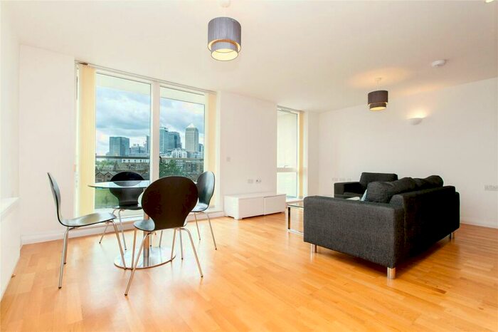 2 Bedroom Flat To Rent In Hallmark Court, London, E14