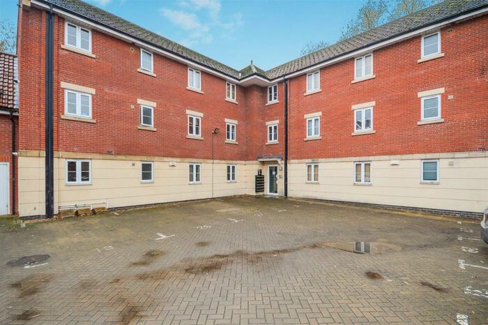 2 Bedroom Flat To Rent In Muirfield Close, Lincoln, LN6