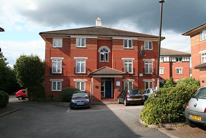 1 Bedroom Flat To Rent In Swynford Gardens, London, NW4