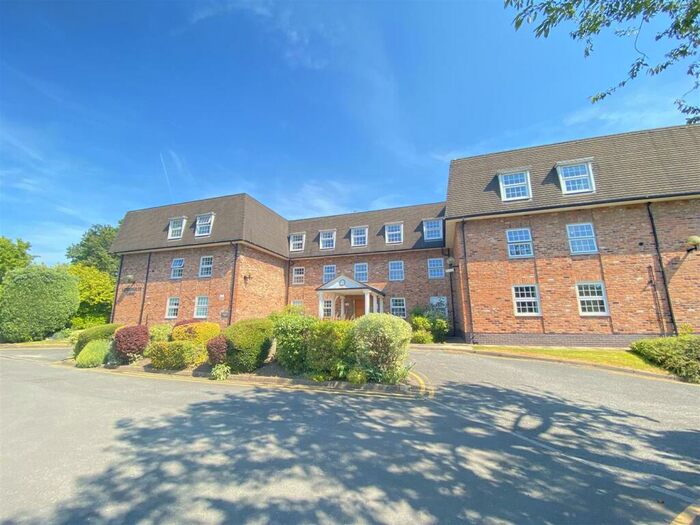 3 Bedroom Apartment To Rent In Sandringham Court, Cavendish Mews, Wilmslow, SK9