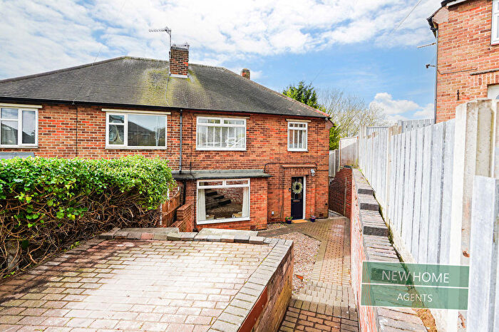 3 Bedroom Semi Detached House For Sale In Redland Grove, Carlton, Nottingham, NG4