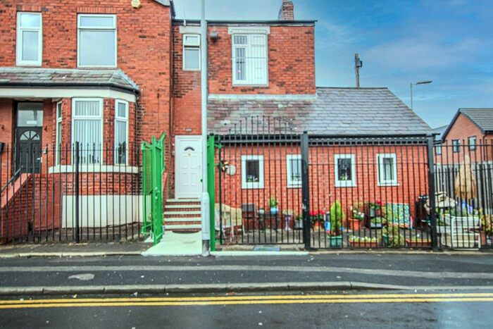 1 Bedroom Bungalow To Rent In The Willows, Willows Road, Salford, M5