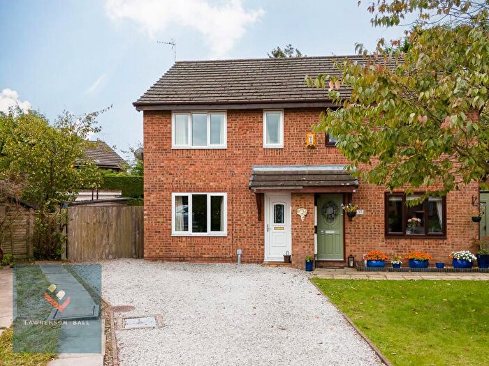 3 Bedroom Semi-Detached House For Sale In Jamieson Close, Vicars Cross, Chester, CH3