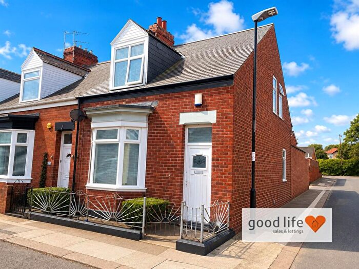 3 Bedroom End Of Terrace House For Sale In Hastings Street, Hendon, Sunderland, SR2