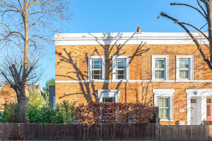 1 Bedroom Flat For Sale In Peckham Hill Street, London, SE15