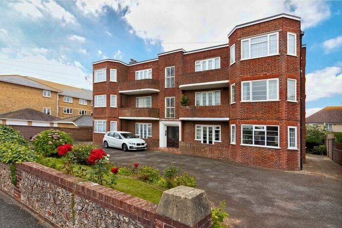 3 Bedroom Apartment To Rent In Wallace Avenue, Worthing, BN11