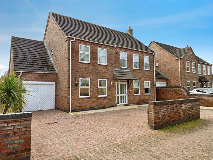 4 Bedroom Detached House For Sale In The Paddocks, Newton-On-Trent, Lincoln, LN1