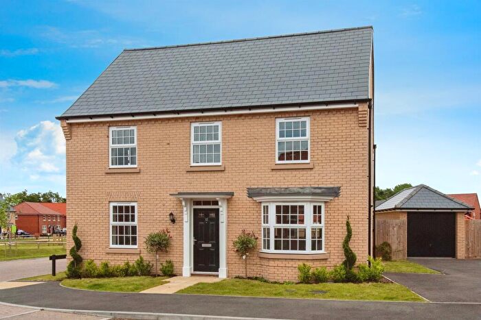 4 Bedroom Detached House For Sale In Melvin Way, Woolpit, Bury St. Edmunds, IP30