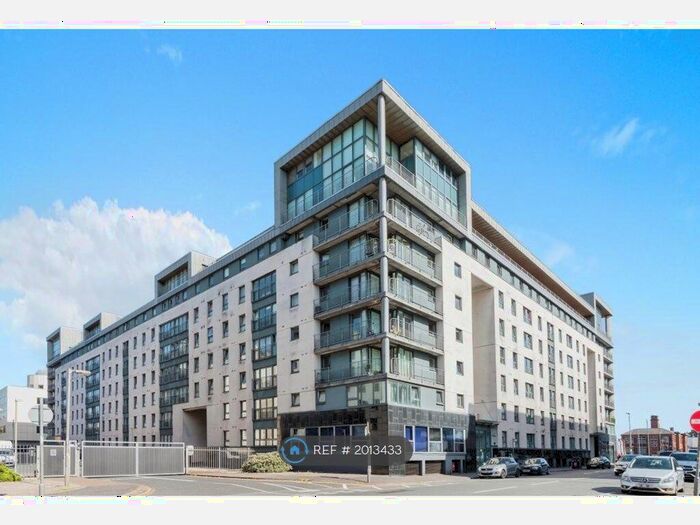 2 Bedroom Flat To Rent In Wallace Street, Glasgow, G5