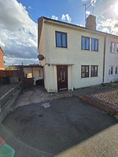3 Bedroom Semi-Detached House To Rent In Welford Avenue, Irthlingborough, Wellingborough, Northamptonshire., NN9