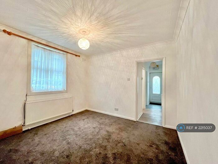 1 Bedroom Maisonette To Rent In Charles Street, Greenhithe, DA9