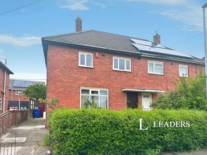 3 Bedroom Semi-Detached House To Rent In Housefield Road, ST2