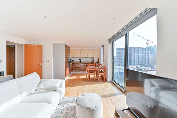 2 Bedroom Flat To Rent In Union House, Woolwich, London, SE18