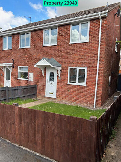 3 Bedroom End Of Terrace House To Rent In Airedale Road, Stamford, PE9