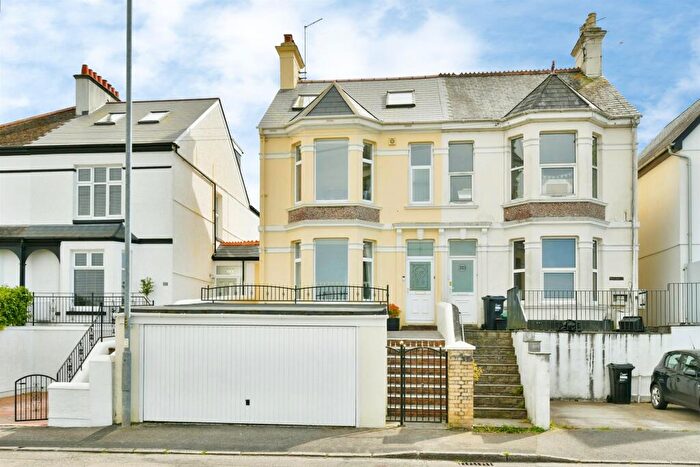 4 Bedroom Semi-Detached House For Sale In New Road, Saltash, PL12