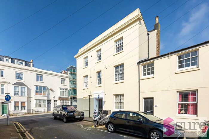 1 Bedroom Flat To Rent In College Place, Kemp Town, Brighton, BN2
