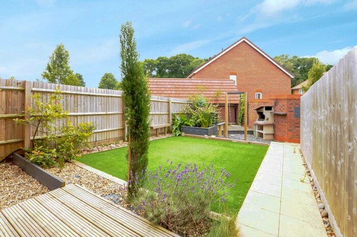 4 Bedroom Town House To Rent In Homington Avenue, Coate, Swindon, SN3