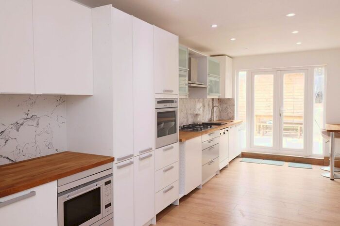 5 Bedroom Terraced House To Rent In Tynemouth Road, Tottenham, London N15