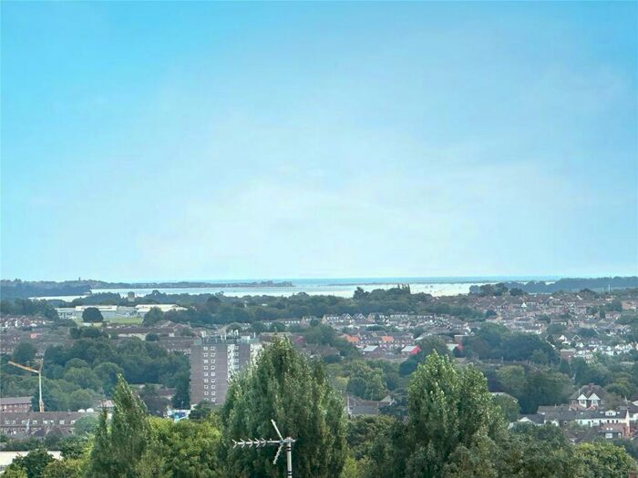 3 Bedroom Terraced House To Rent In Stoke Hill, Exeter, Devon, EX4