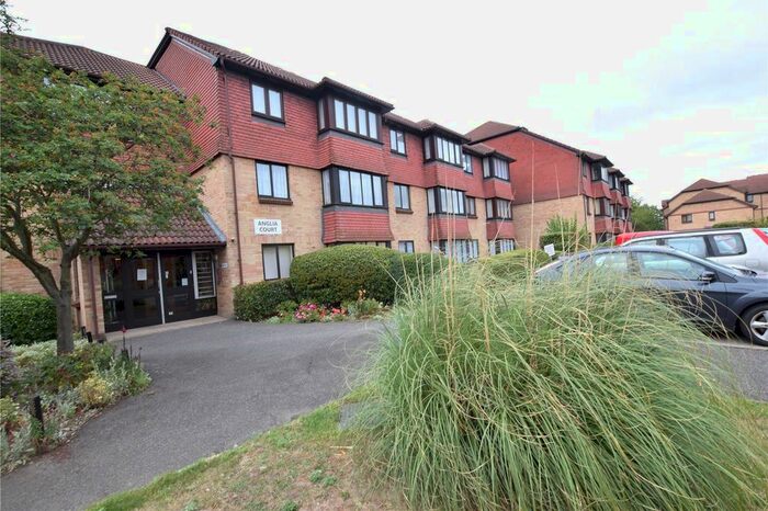 1 Bedroom Flat To Rent In Anglia Court, Spring Close, Dagenham, RM8